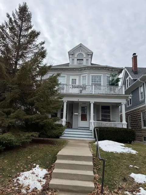 2745 N Farwell AVENUE #2747, Milwaukee, WI 53211