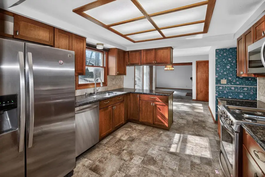 13755 W Crawford DRIVE, New Berlin, WI 53151 - #2