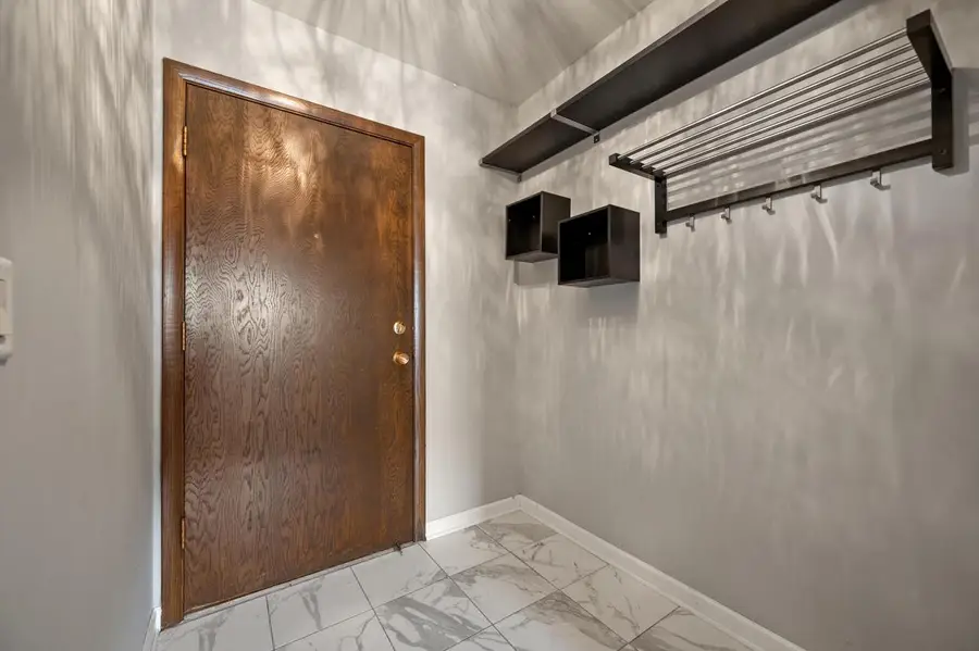 425 W Willow COURT #222, Fox Point, WI 53217 - #3