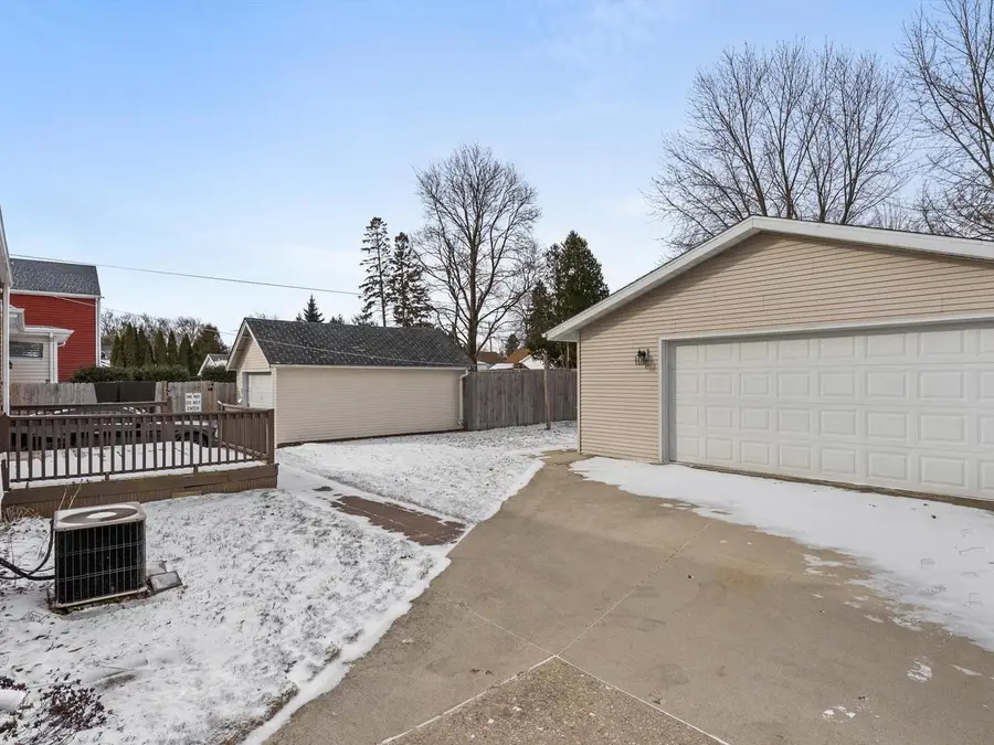 1128 N 17th STREET, Manitowoc, WI 54220 - #3