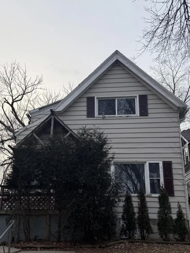 5037 N 32nd STREET, Milwaukee, WI 53209 - #1