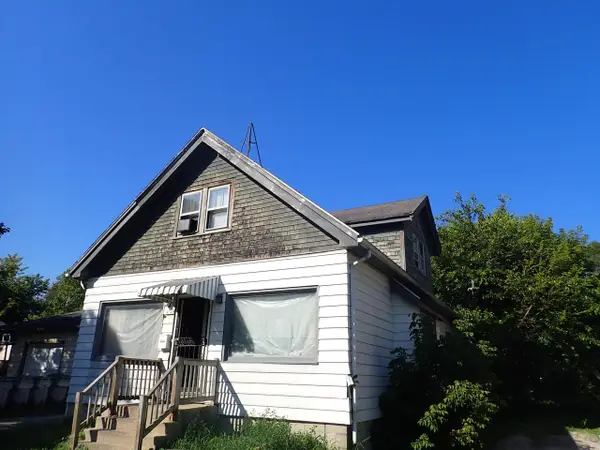 4745 N 48th STREET, Milwaukee, WI 53218