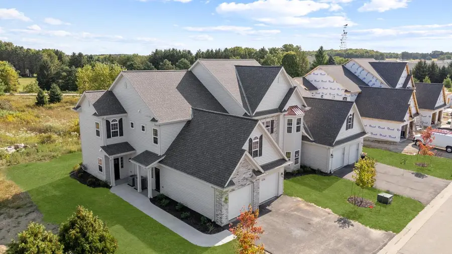 1830 Woodland WAY #430-4, Slinger, WI 53086 - #3