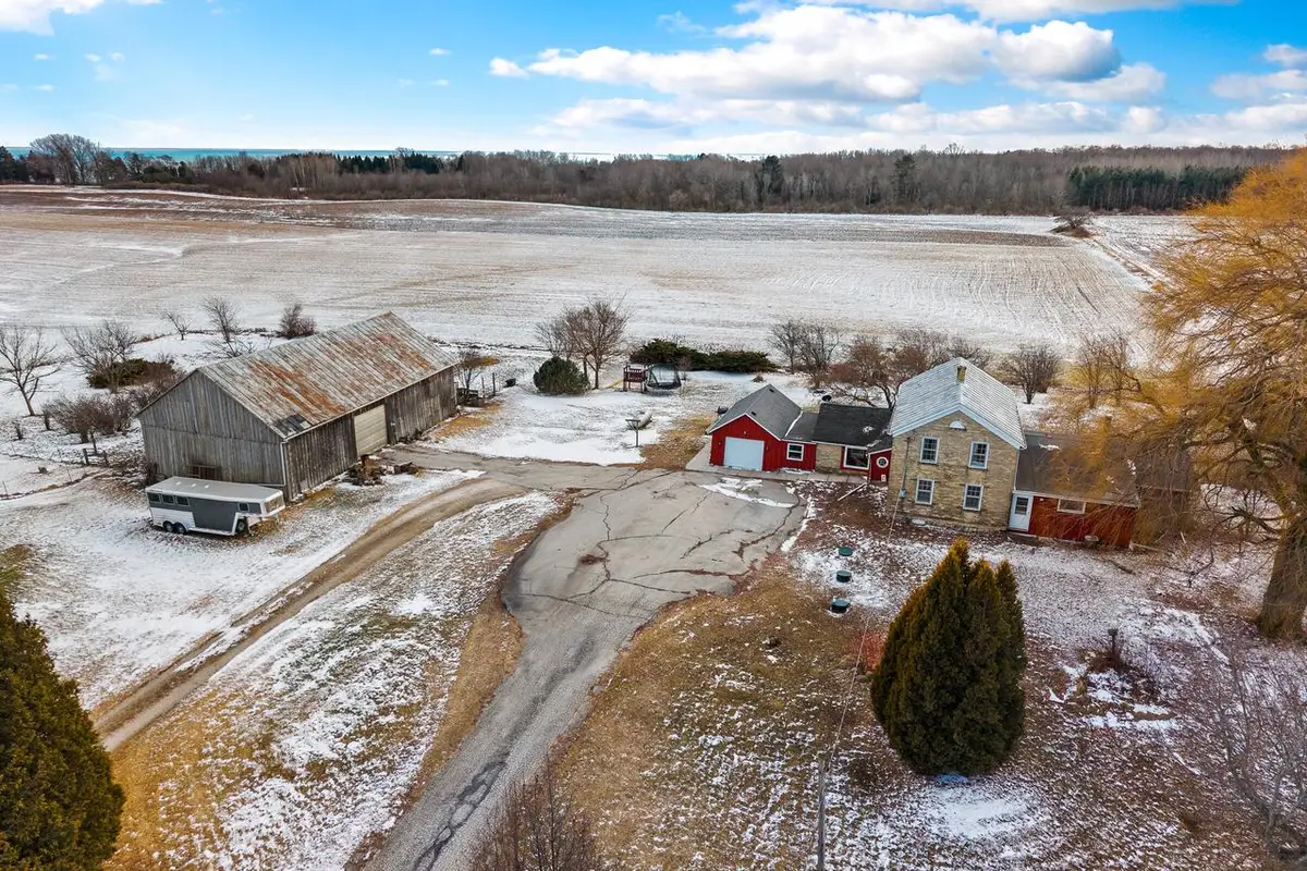 5325 County Highway X, Cleveland, WI 53015 - #1