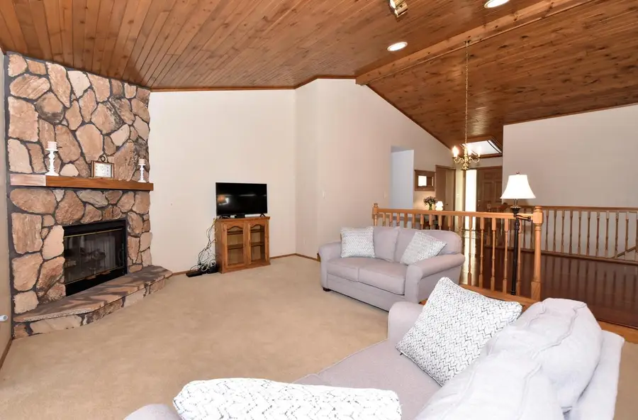 1040 Lansdowne COURT, Brookfield, WI 53045 - #3