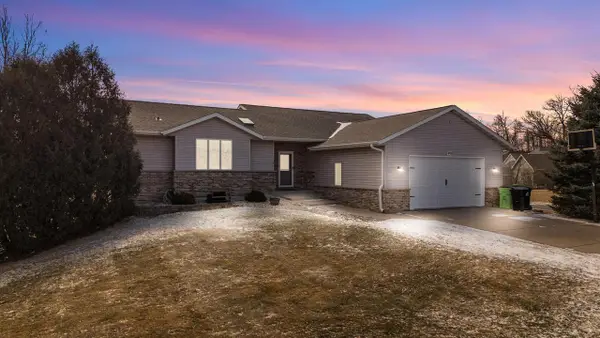 449 Gavin PARKWAY, Kewaskum, WI 53040