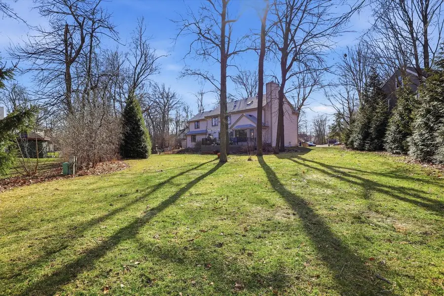 2100 S Cherrywood COURT, New Berlin, WI 53151 - #3