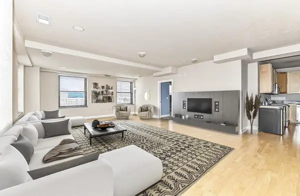 606 W Wisconsin AVENUE #1702, Milwaukee, WI 53203