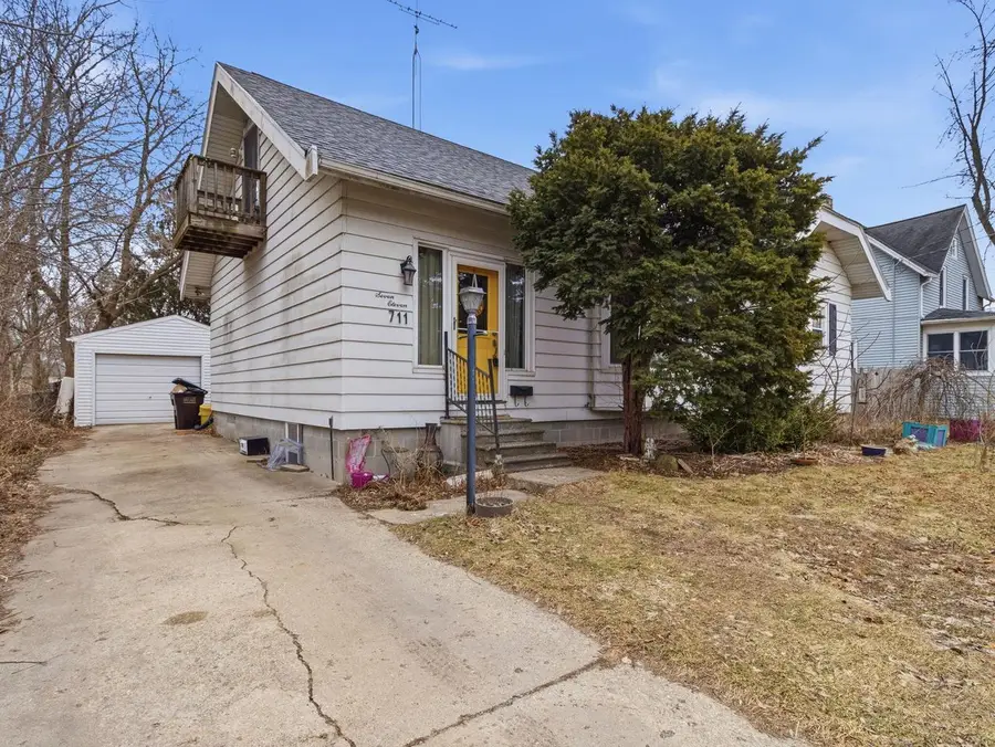 711 Whitewater AVENUE, Fort Atkinson, WI 53538 - #2