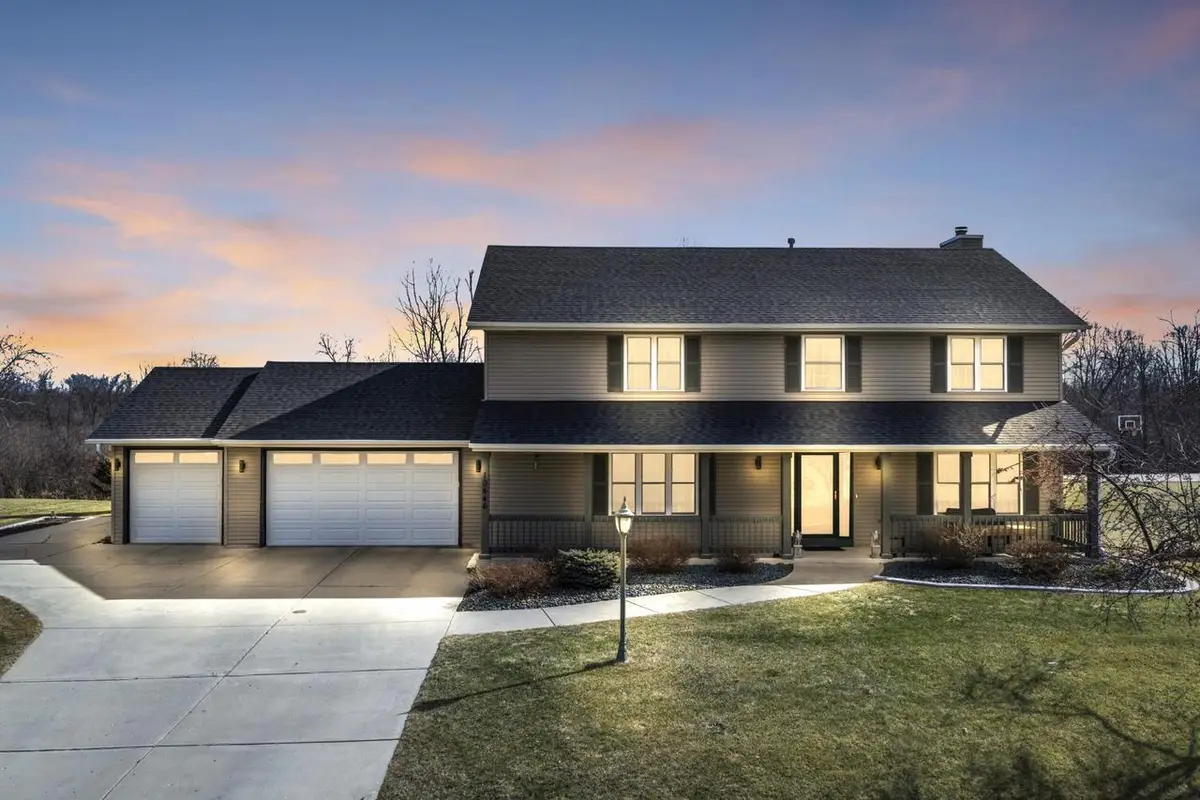 10446 S George DRIVE, Oak Creek, WI 53154 - #1