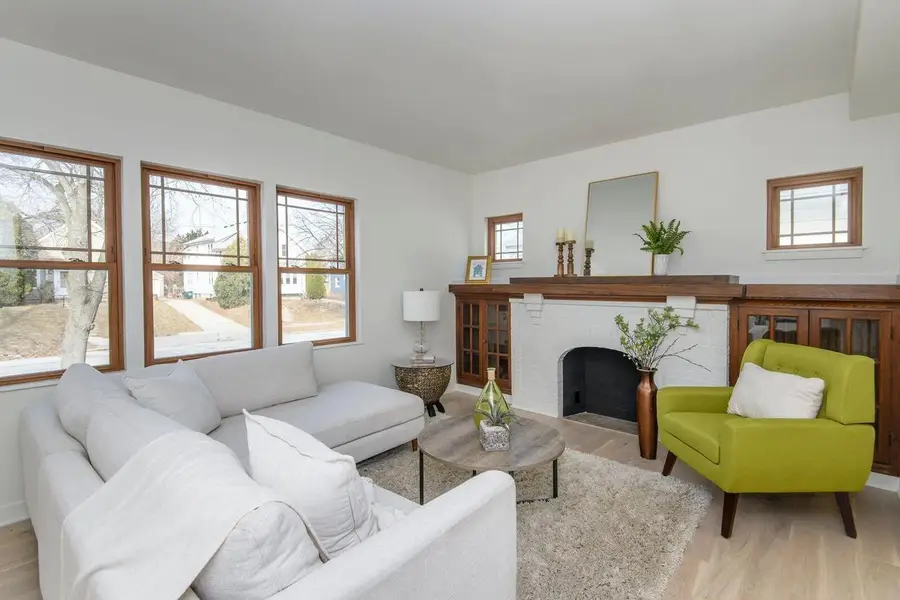 5821 W Wells STREET, Wauwatosa, WI 53213 - #2