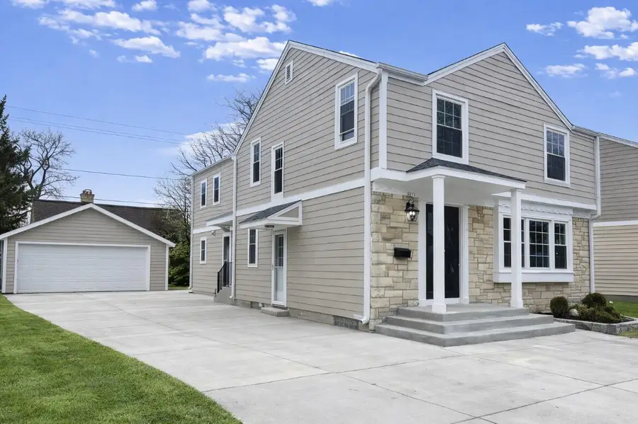 6053 N Shoreland AVENUE, Whitefish Bay, WI 53217 - #3