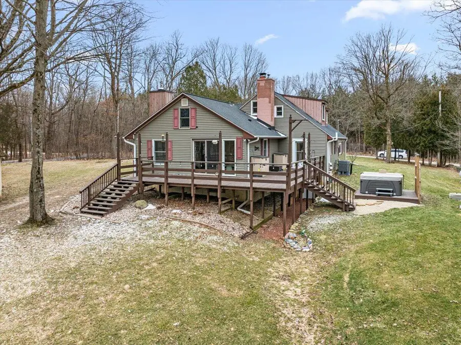 3973 Oak AVENUE, West Bend, WI 53095 - #3