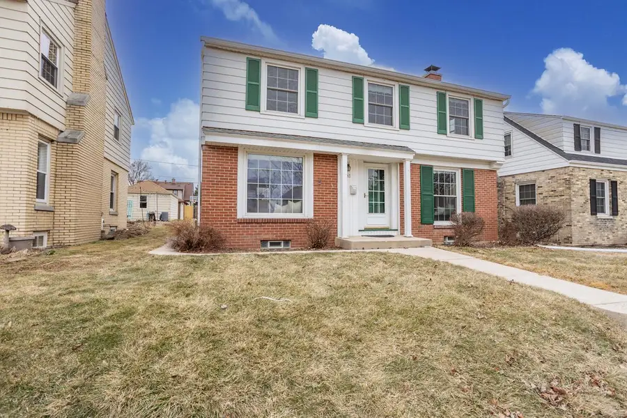 1665 S 52nd STREET, West Milwaukee, WI 53214 - #3