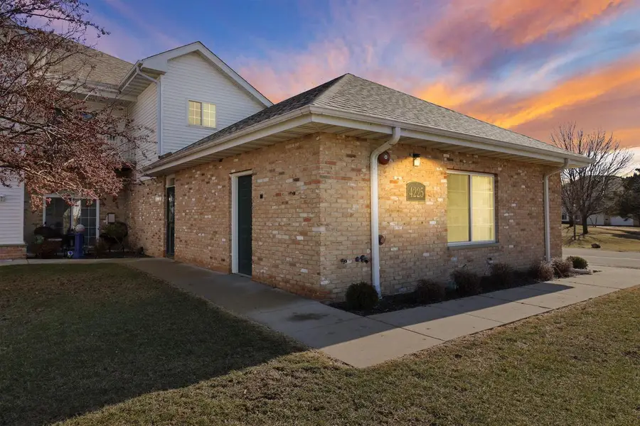 4225 Taylor Harbor E #4, Mount Pleasant, WI 53403 - #2