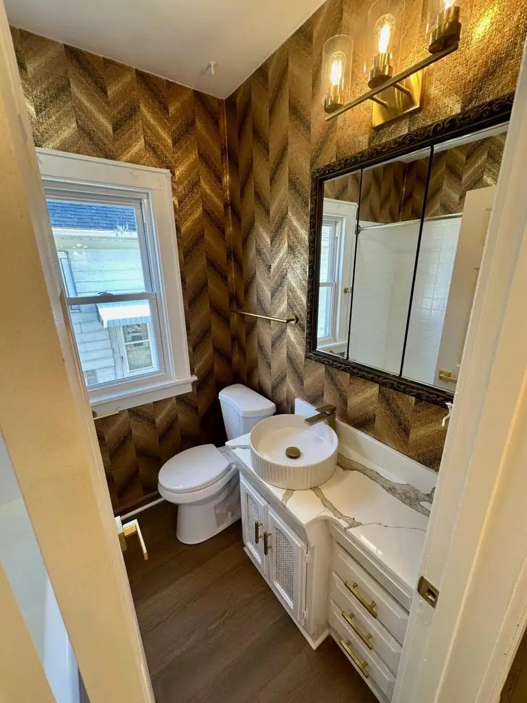 164 W Howard AVENUE, Milwaukee, WI 53207 - #3