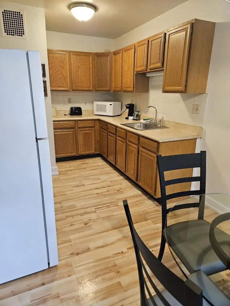 1028 E Juneau AVENUE #324, Milwaukee, WI 53202 - #2