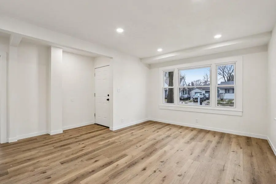 5129 N 62nd STREET, Milwaukee, WI 53218 - #3