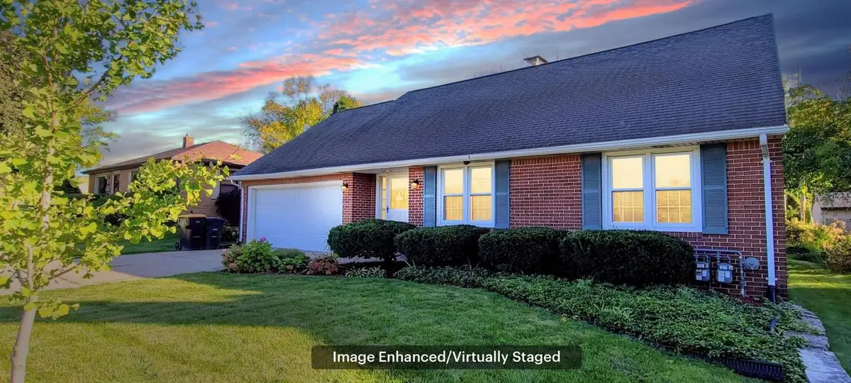 9715 W Wisconsin AVENUE, Wauwatosa, WI 53226 - #1