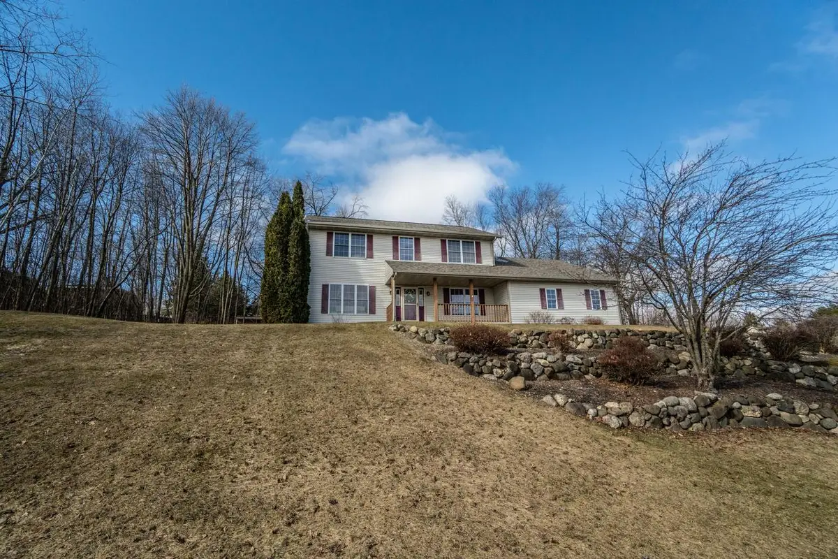 731 Hidden View COURT, Slinger, WI 53086 - #1