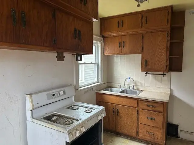 207 S 73rd STREET, Milwaukee, WI 53214 - #3