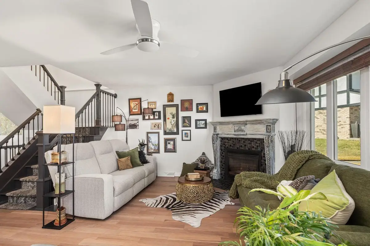 5335 S Sutton PLACE, Greenfield, WI 53221 - #1