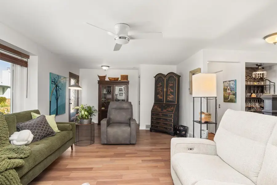 5335 S Sutton PLACE, Greenfield, WI 53221 - #2