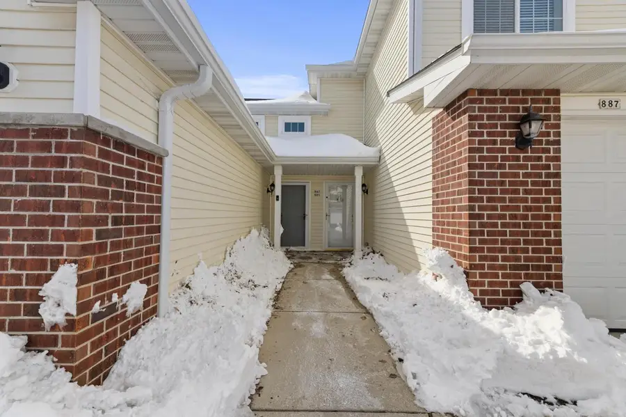 885 Cumberland LANE, Port Washington, WI 53074 - #2