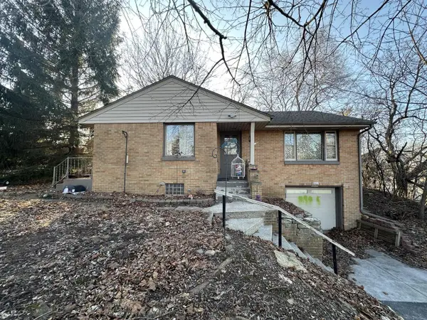 8651 N 68th STREET, Milwaukee, WI 53223