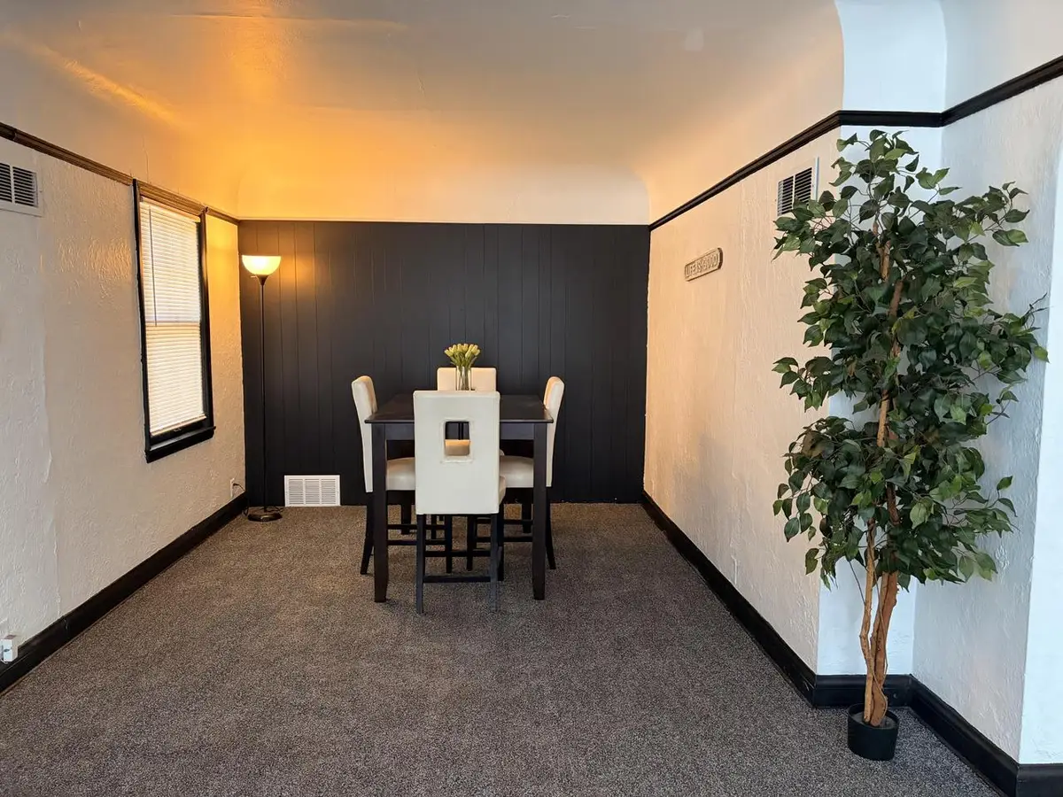 4235 W Fairmount AVENUE, Milwaukee, WI 53209 - #1