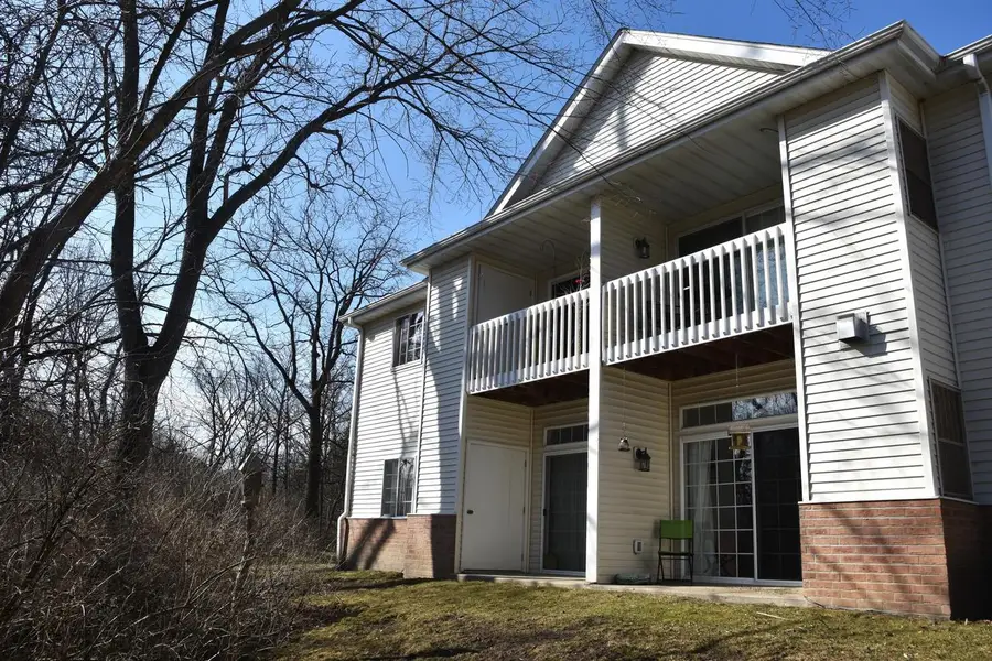 S77W19447 Lakewood DRIVE #21, Muskego, WI 53150 - #3