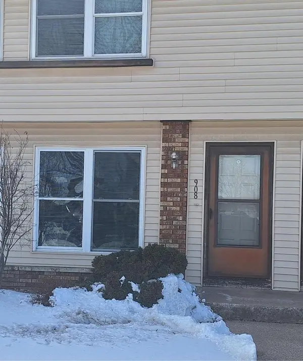 908 12th AVENUE S, Onalaska, WI 54650