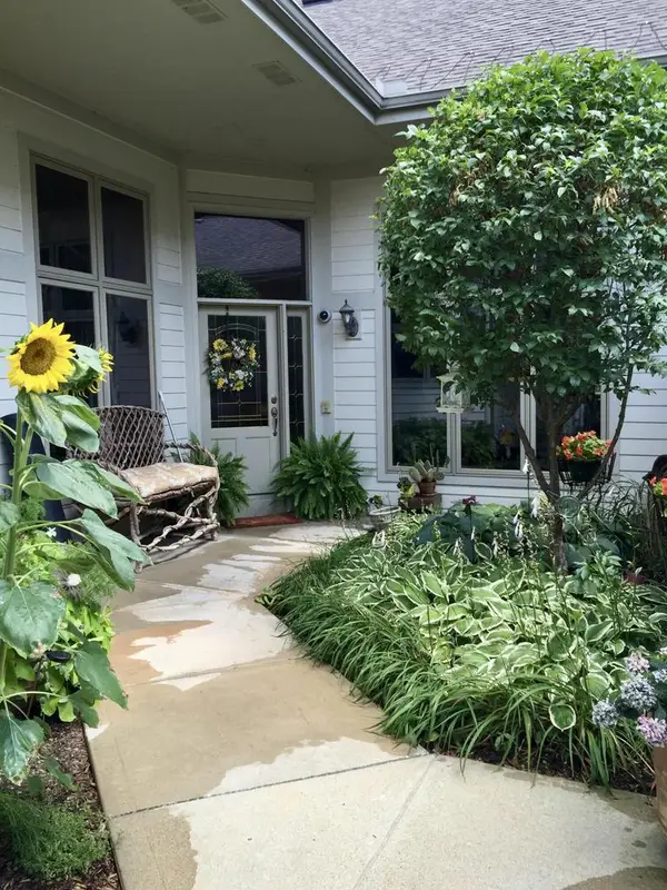 7513 W Tuckaway Pines CIRCLE, Franklin, WI 53132