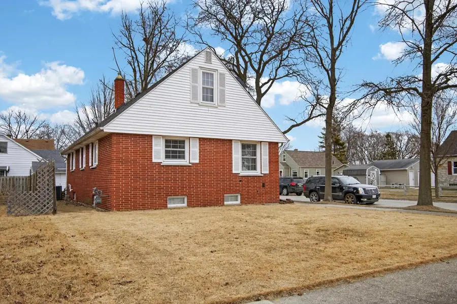 1724 39th STREET, Kenosha, WI 53140 - #3