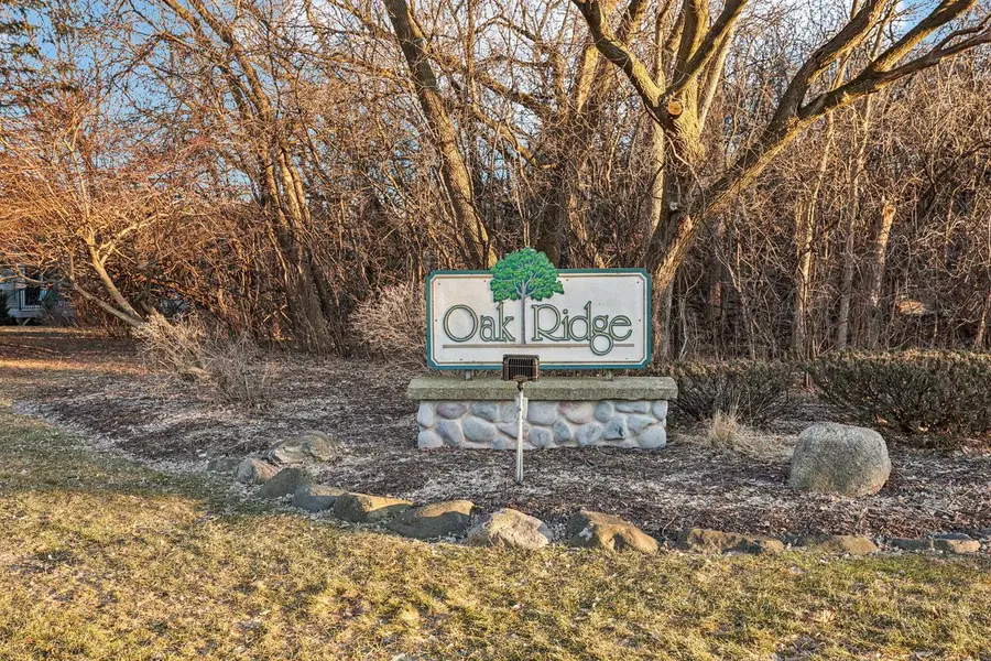 445 Sunset TRAIL, Hartland, WI 53029 - #3