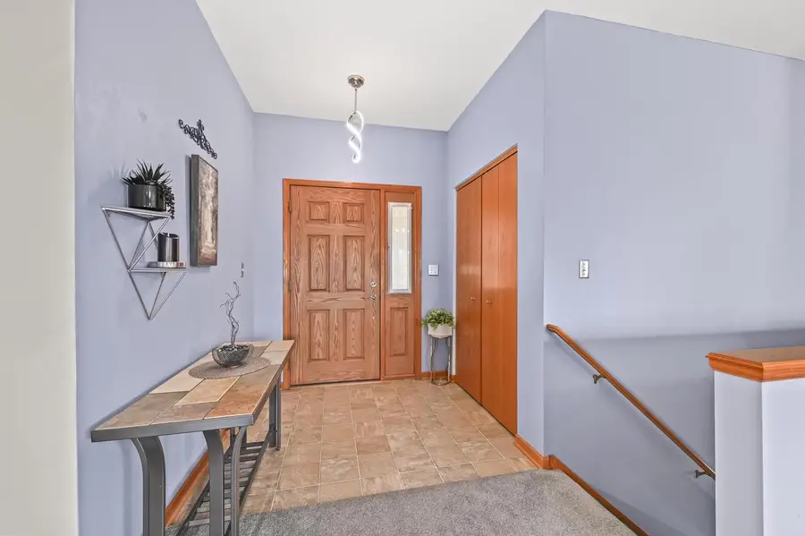 4024 Stillwater CIRCLE, Waukesha, WI 53189 - #2