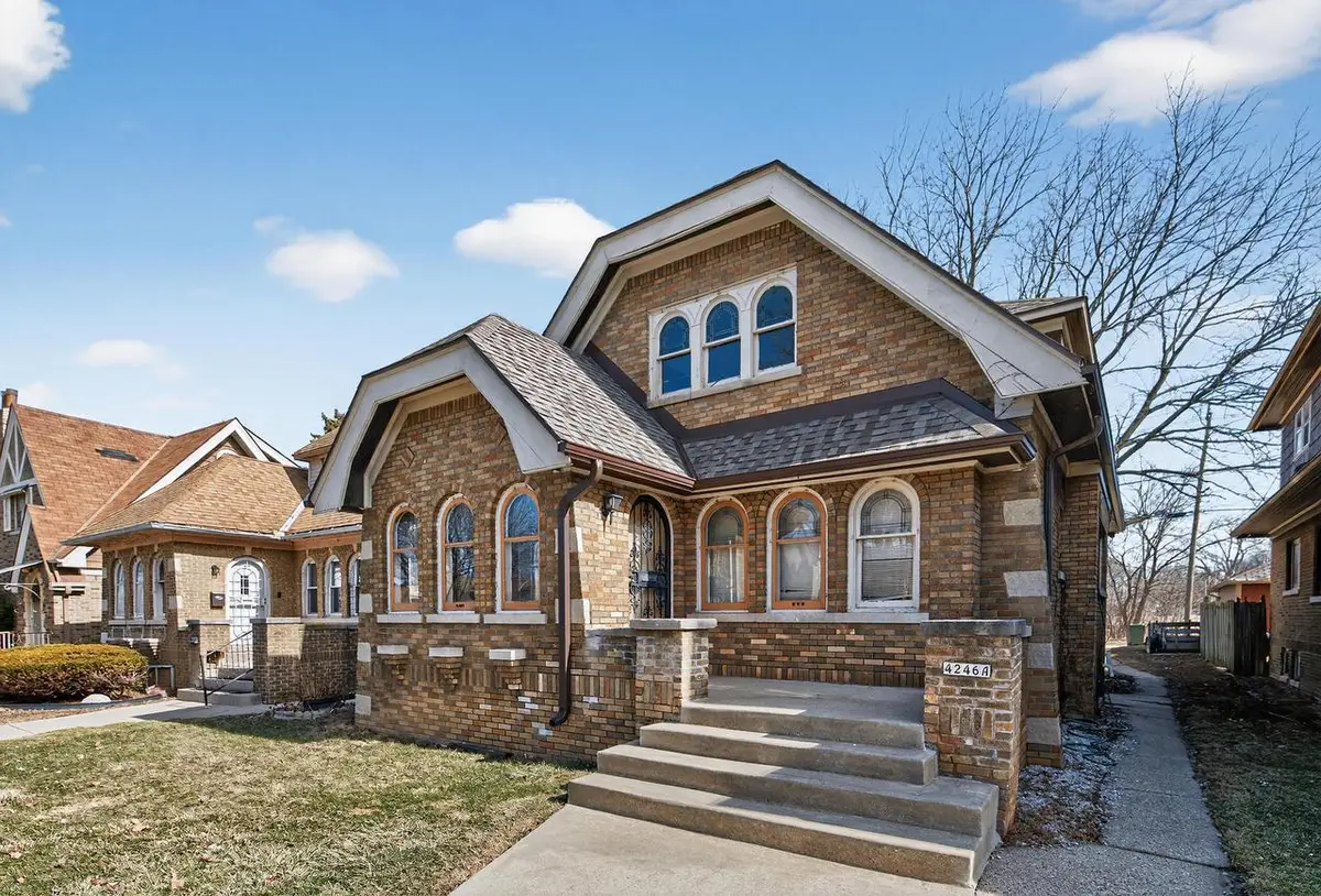 4246 N 21st STREET, Milwaukee, WI 53209 - #1