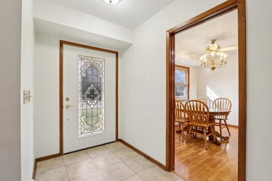 712 Lake Bluff DRIVE, Oconomowoc, WI 53066 - #3