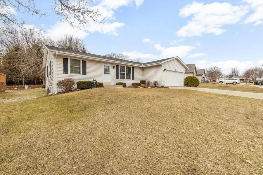 1514 Walsh Acres DRIVE, West Bend, WI 53095 - #3