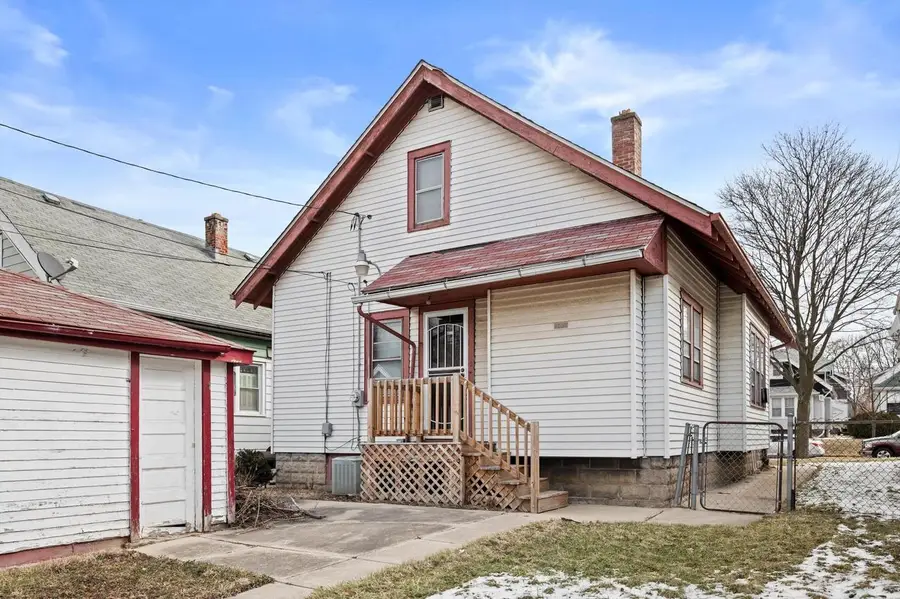 3833 N 25th STREET, Milwaukee, WI 53206 - #2