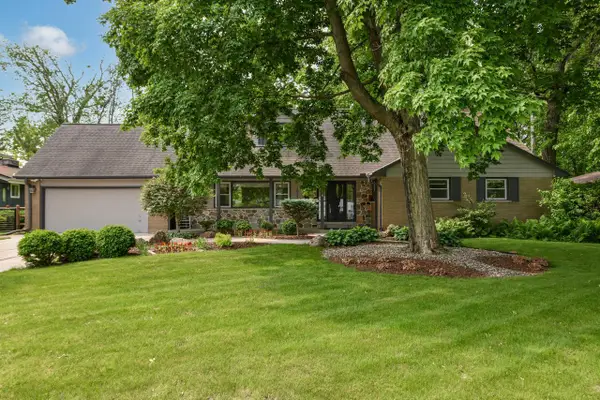 10311 W Ruby AVENUE, Wauwatosa, WI 53225