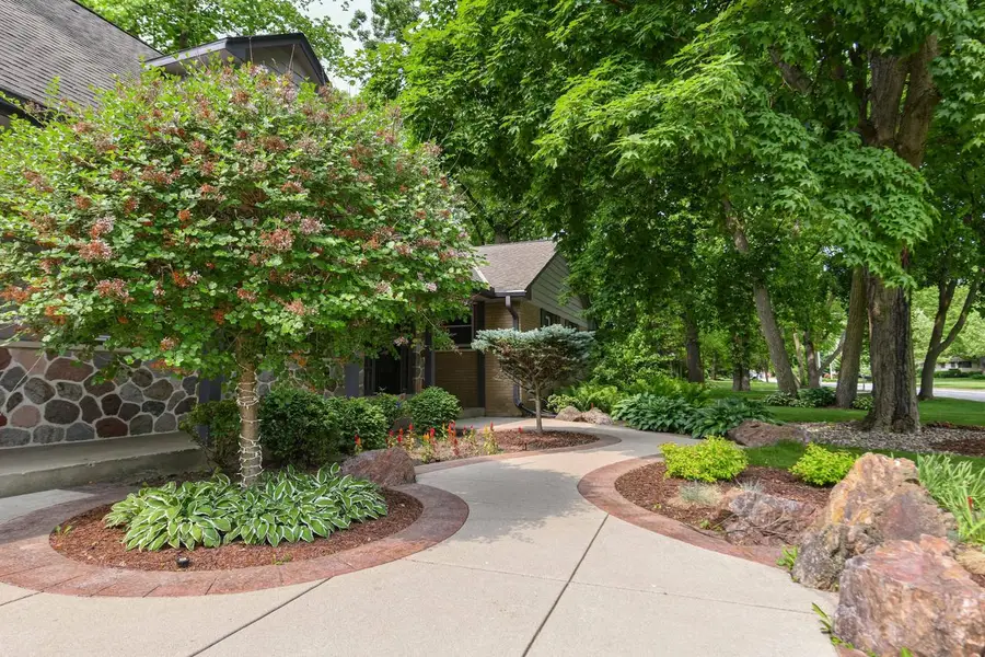 10311 W Ruby AVENUE, Wauwatosa, WI 53225 - #3