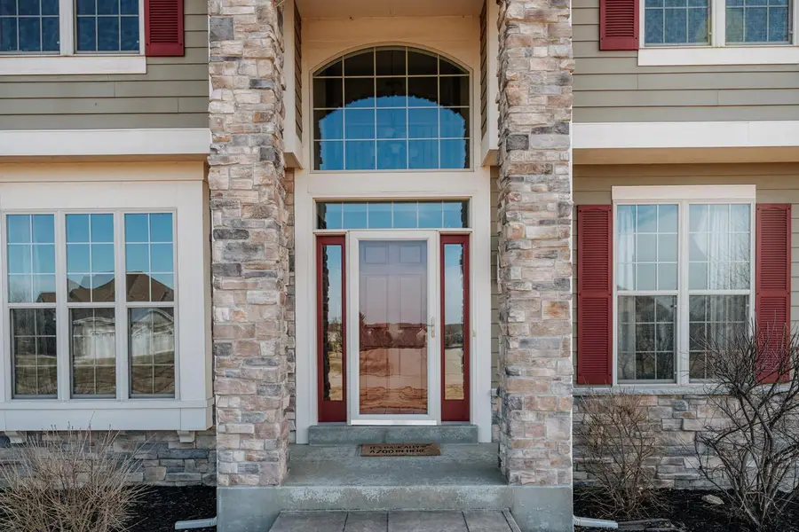 N64W28064 Forest Ridge CIRCLE, Sussex, WI 53089 - #2