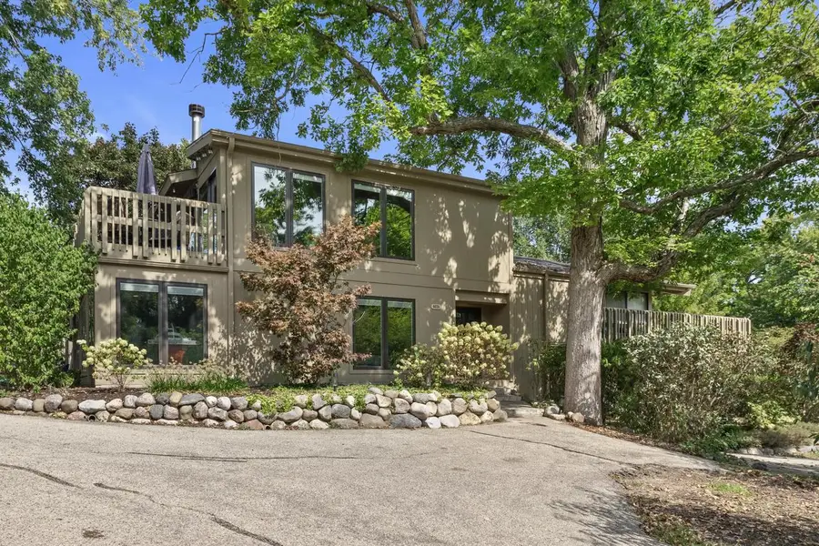 603 Knollwood CIRCLE #A, Fontana, WI 53125 - #3