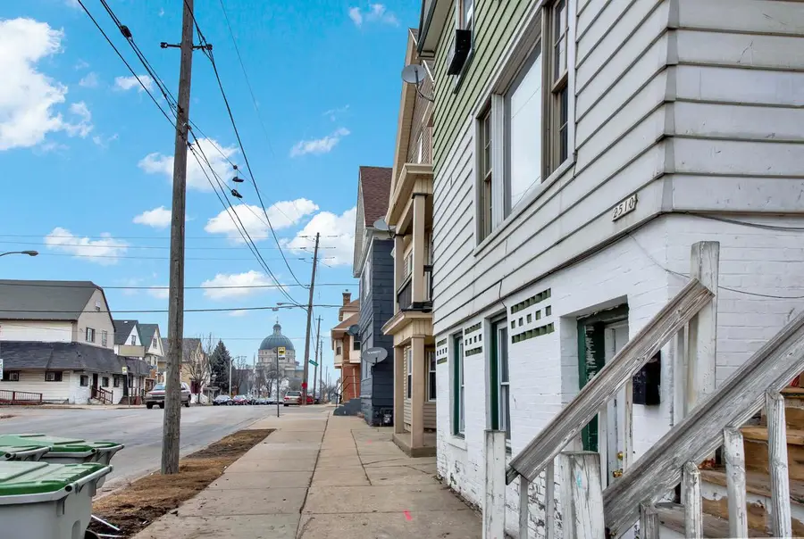 2510 S 6 STREET #2510A, Milwaukee, WI 53215 - #2