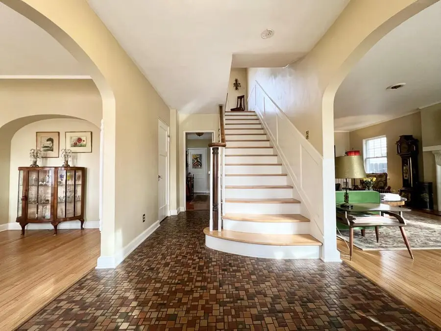 3964 N Stowell AVENUE, Shorewood, WI 53211 - #2