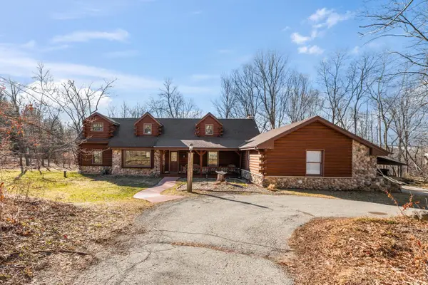 1311 Emerald DRIVE, Hartford, WI 53027