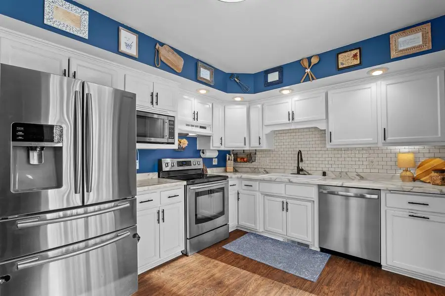 12395 Whitetail PARKWAY, Manitowoc, WI 54220 - #2