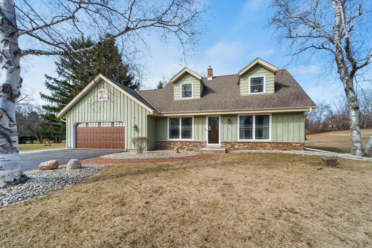 W322S7805 Claire DRIVE, Mukwonago, WI 53149 - #1