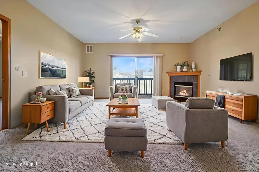 223 Fifth STREET #211, Hartford, WI 53027 - #2